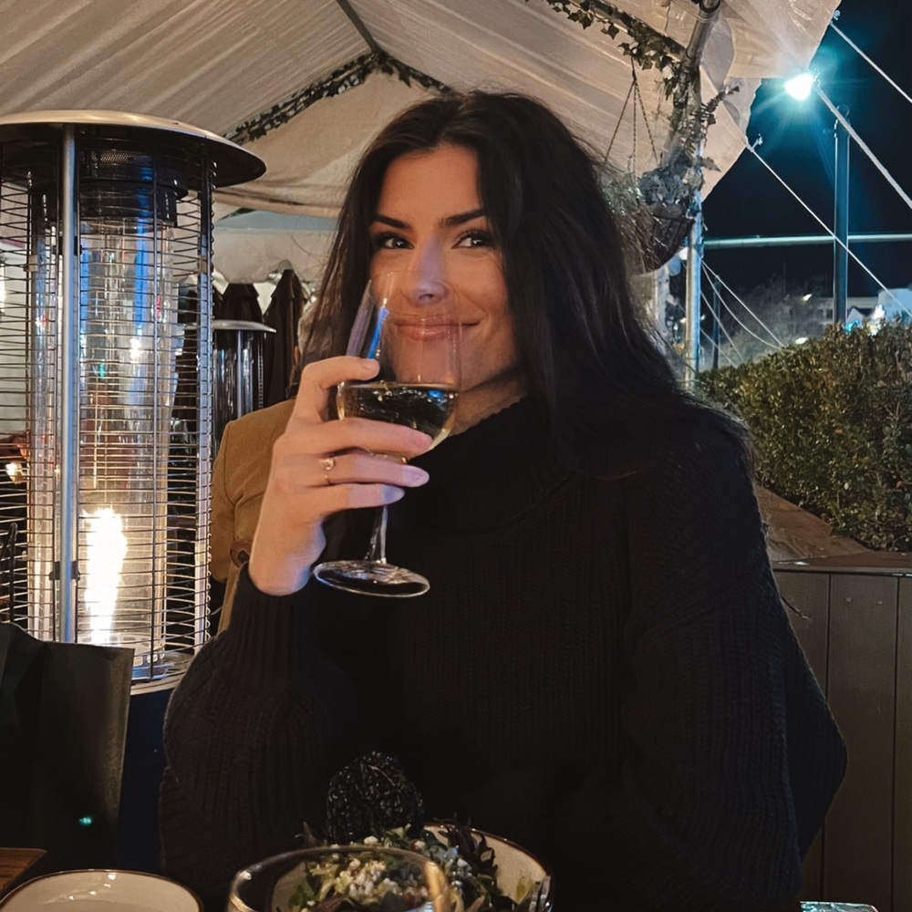 Meet your Posher, Victoria